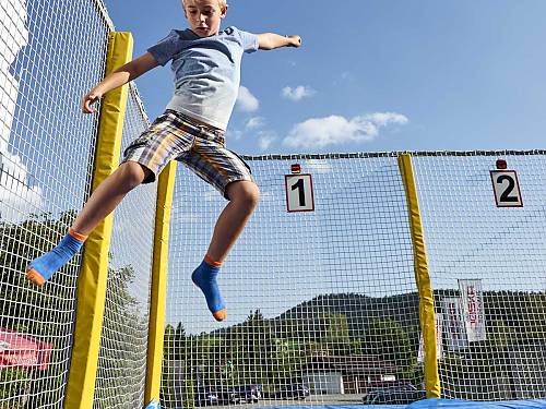 Joschi's Jumper - Trampolin springen im JOSKA Kinderland in Bodenmais