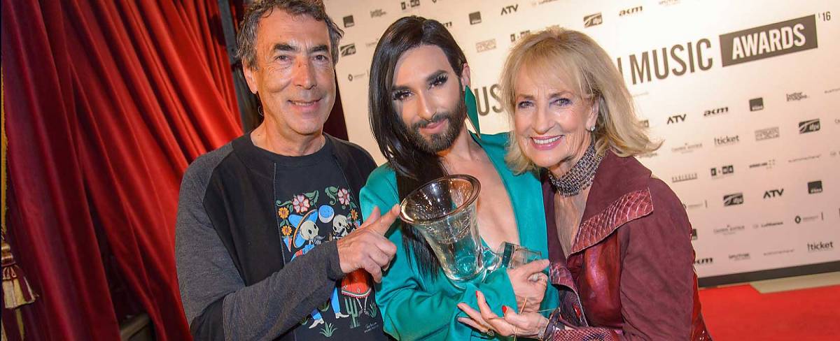 Amadeus Austrian Music Awards Verleihung der Pokale mit Hubert von Goisern, Conchita Wurst und Dagmar Koller