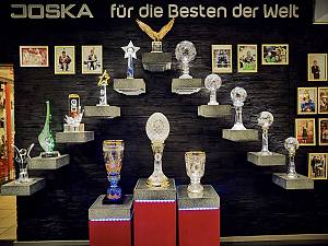 Hall of Fame: Ausstellung Pokale 