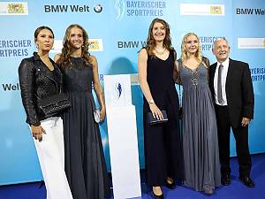 Bayerischer Sportpreis mit Frauen-Basketball-Mannschaft