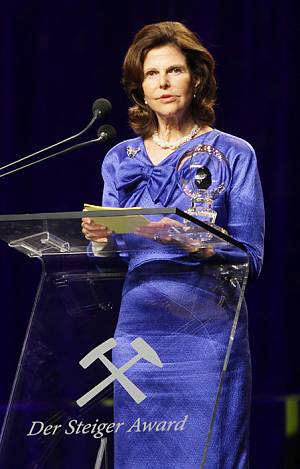 Königin Silvia von Schweden erhält den Steiger Award