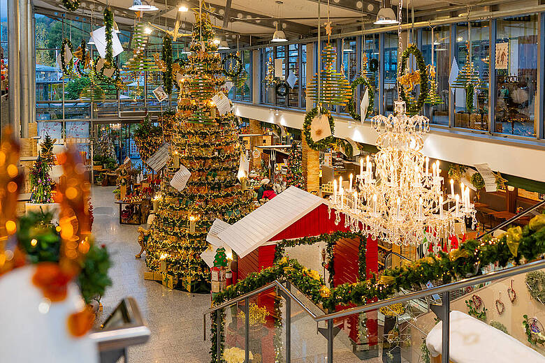 JOSKAs Weihnachtswelt bietet eine Vielzahl an stilvollen Dekorationen für die schönste Zeit im Jahr.